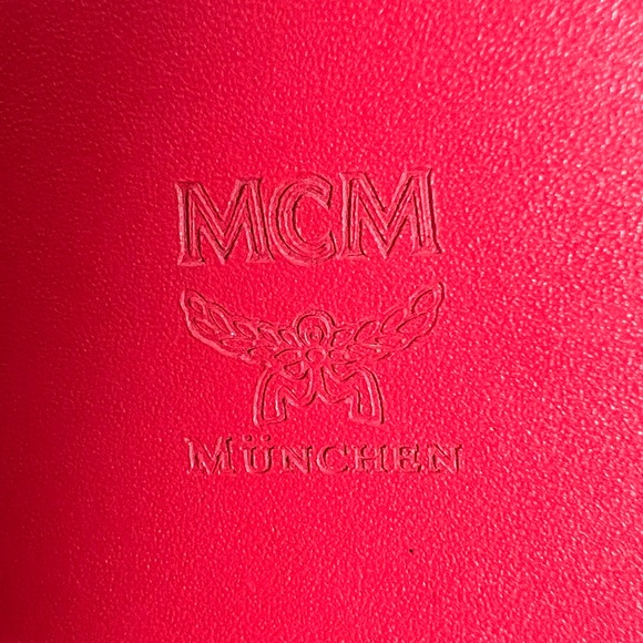 MCM Pink Envelope 2-Way Crossbody/Clutch W/COA (A406) - Picture 6 of 17